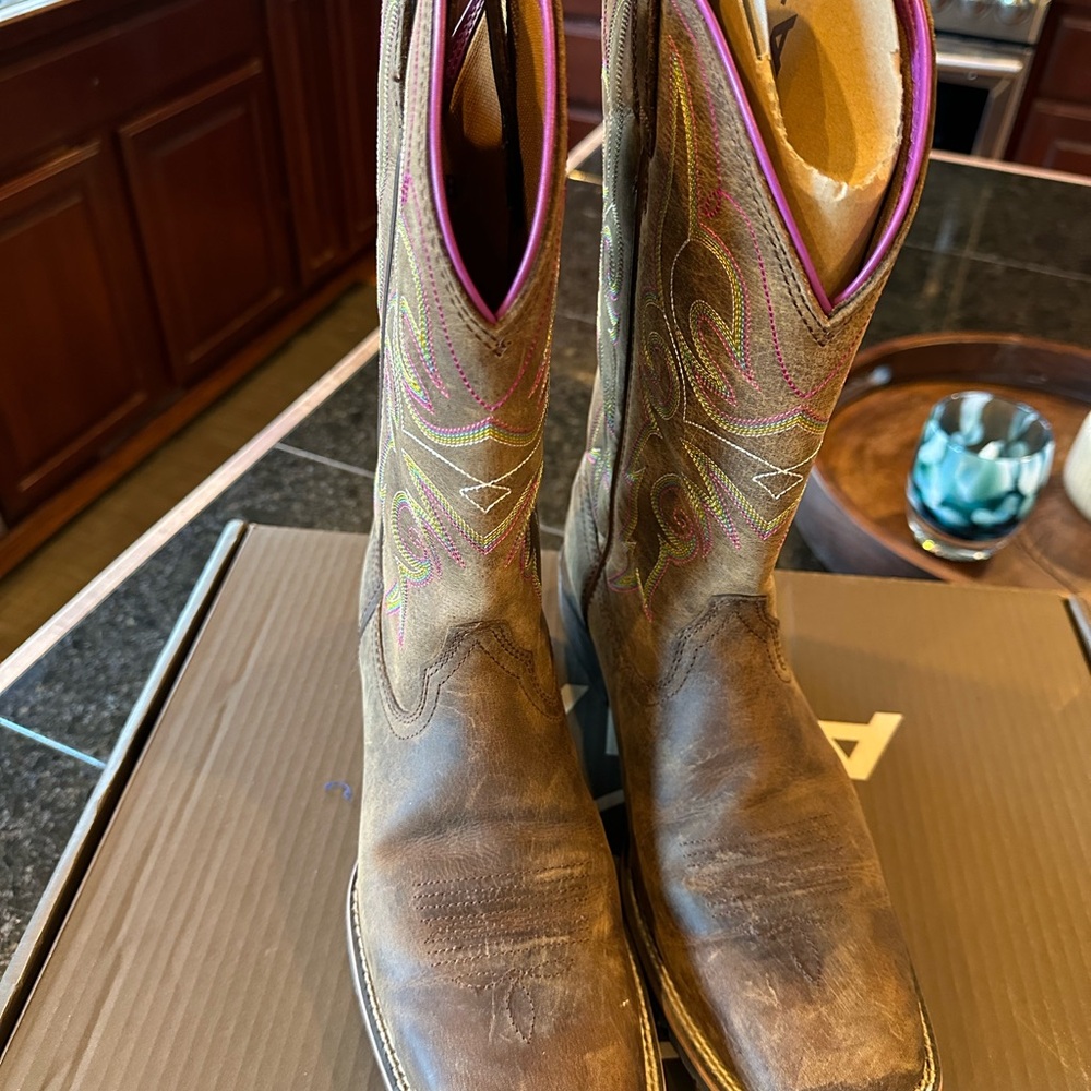 Ariat Distressed Brown and Purple Hybrid Rancher Western Boot - Picture 8 of 8